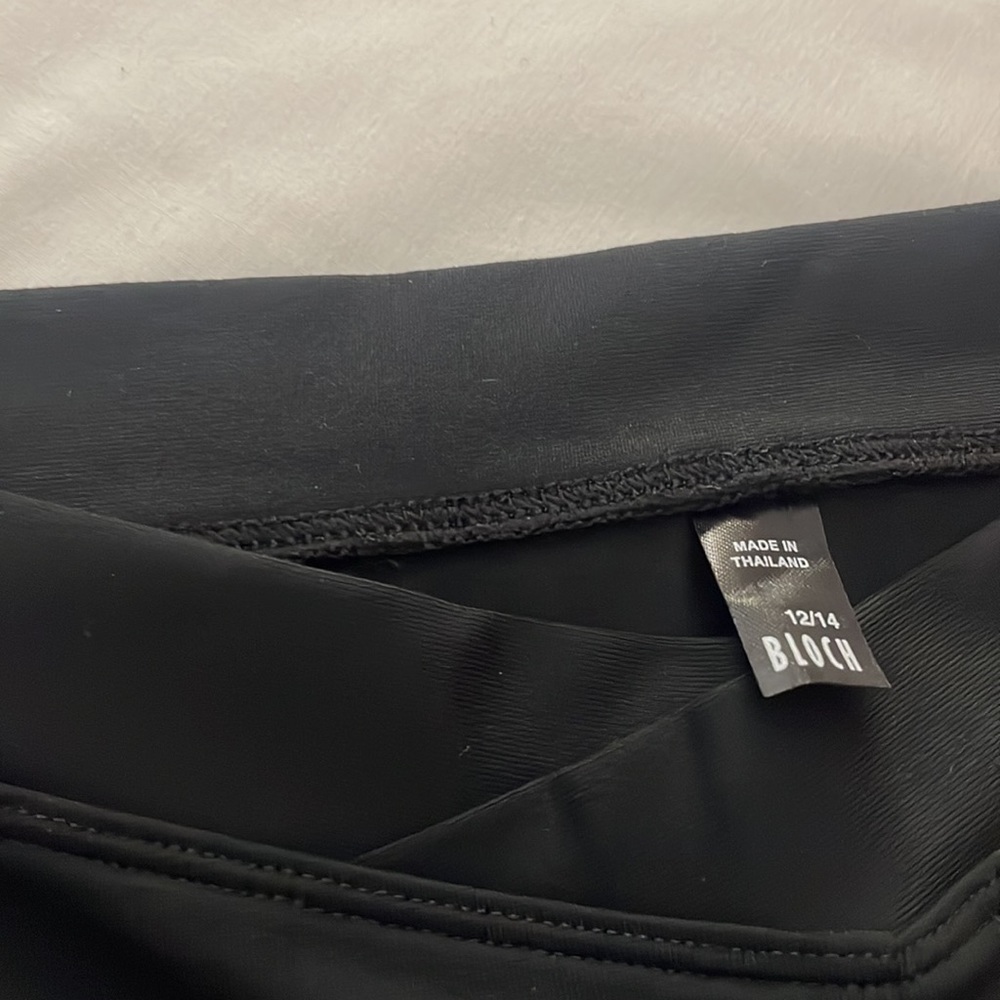 Bloch - black Flair leggings V waistband - dance pants or everyday leggings - Picture 7 of 15